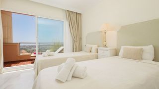 Piso en alquiler en Los Naranjos - Las Brisas en Marbella