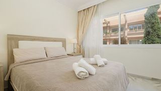 Piso en alquiler en Los Naranjos - Las Brisas en Marbella