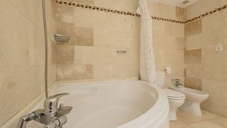 Piso en alquiler en Los Naranjos - Las Brisas en Marbella