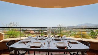 Piso en alquiler en Los Naranjos - Las Brisas en Marbella