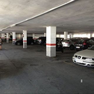 Garaje en venta en Gavarra en Cornellà de Llobregat