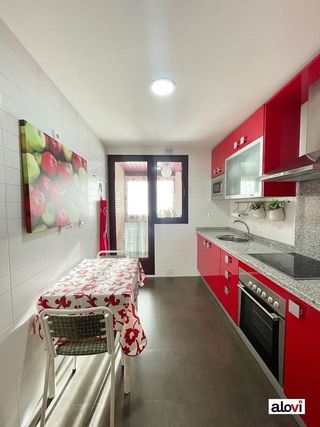 Piso en alquiler en Bola de Oro - Serrallo en Granada