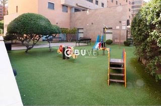 Piso en venta en Parque Ayala - Jardín de la Abadía - Huelín en Málaga