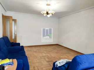 Piso en venta en Gamonal en Burgos