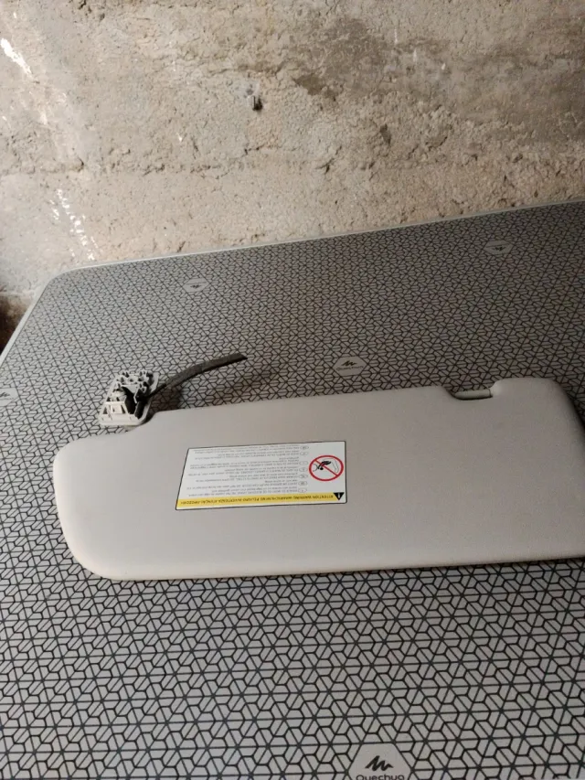 Parasol derecho Peugeot 308