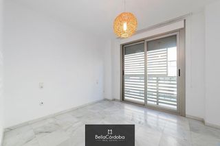 Piso en alquiler en Huerta de la Reina - Trassierra en Córdoba