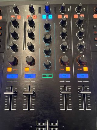 Traktor Kontrol S5 DJ System