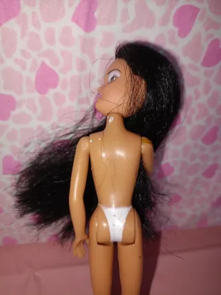 Muñeca clon Jasmine