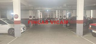 Garaje en alquiler en Perpetuo Socorro en Huesca