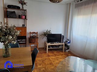 Piso en alquiler en Auditorio - Parque Invierno en Oviedo