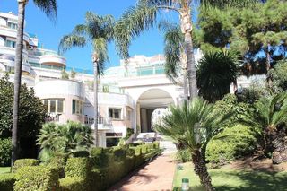 Piso en alquiler en Puerto Banús en Marbella