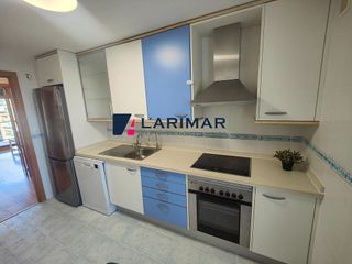 Piso en alquiler en Paus - Poligono San Blas en Alicante