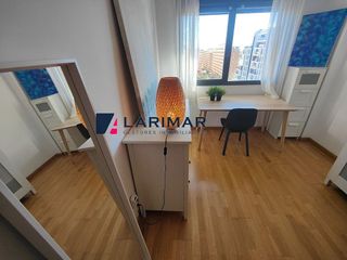 Piso en alquiler en Paus - Poligono San Blas en Alicante