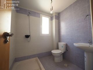 Casa adosada en venta en Tomelloso