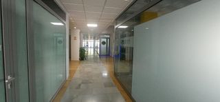 Local comercial en venta en Carmona