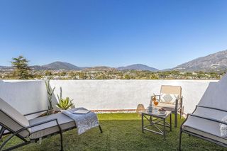 Casa adosada en alquiler en Los Naranjos - Las Brisas en Marbella