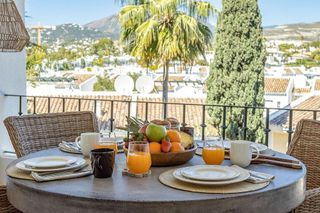 Casa adosada en alquiler en Los Naranjos - Las Brisas en Marbella