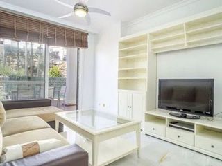 Piso en alquiler en Los Naranjos - Las Brisas en Marbella