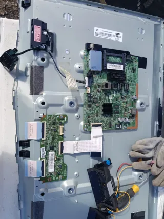 Scheda madre e barre led TV Samsung