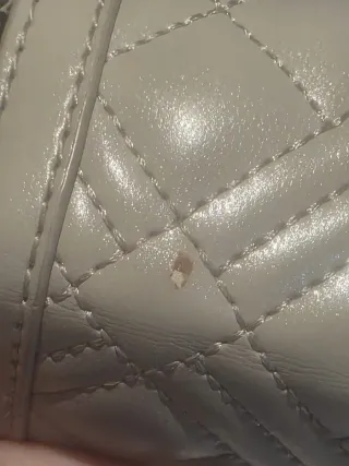 Bolso Moschino Beige y Dorado