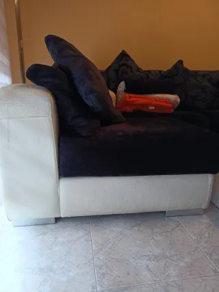 2 Sillones de tela y terciopelo