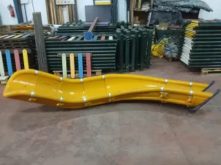 Tobogán Kompan Amarillo