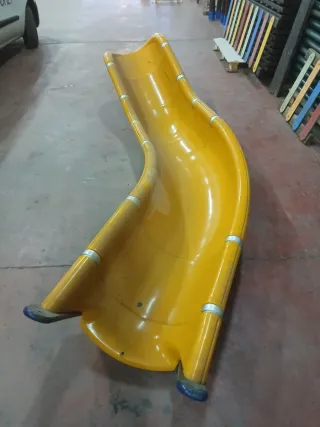 Tobogán Kompan Amarillo