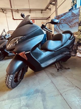 Honda Forza 2005 Negra Km 59067  600 no negosiable