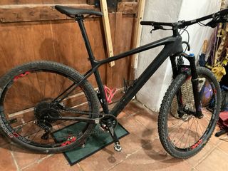 Bicicleta de carretera Merida azul