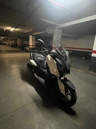 Yamaha X MAX 300 Scooter Maxi