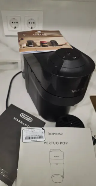 Cafetera Nespresso Negra