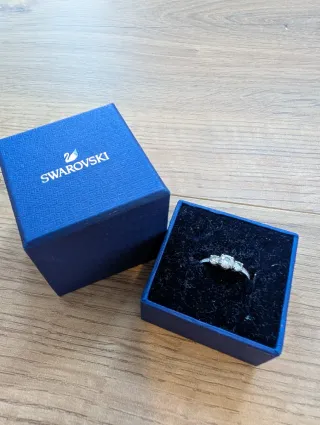 Anillo Swarovski Talla 52 Brillantes