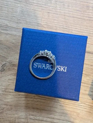 Anillo Swarovski Talla 52 Brillantes