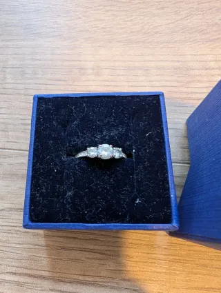 Anillo Swarovski Talla 52 Brillantes