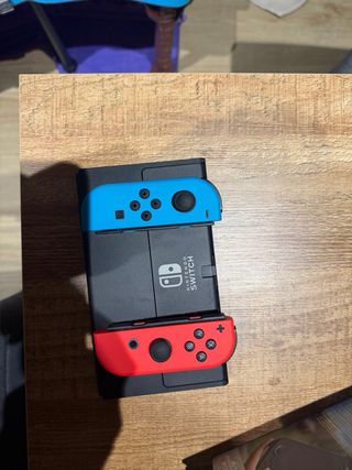 Nintendo Switch Azul y Rojo Nueva