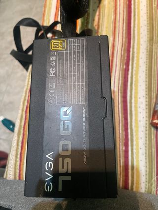Fuente de Poder EVGA 750 GQ