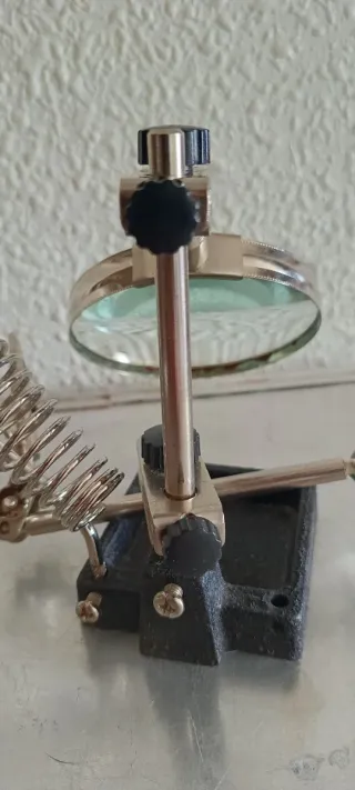 Lupa de soldadura con pinzas