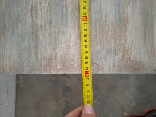 Oferta Juego de 2 mesas de madera 15€cada una