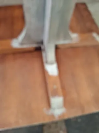 Oferta Juego de 2 mesas de madera 15€cada una