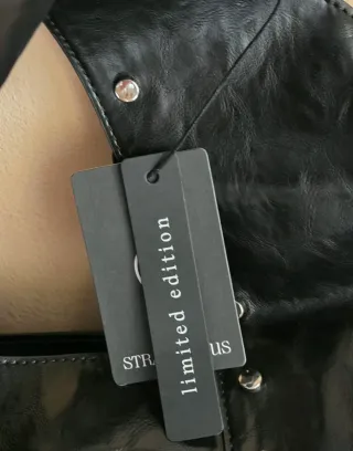 Bolso Negro Stradivarius Edición Limitada