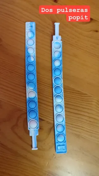 Dos pulseras popit