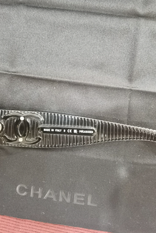 Gafas Chanel polarizadas, casi nuevas, con estuche