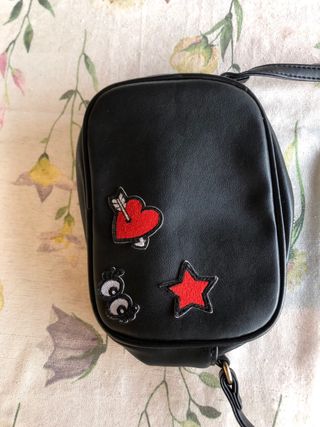 Borsetta a tracolla nera con patch