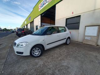 Skoda Fabia 2010 gasolina