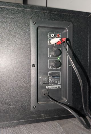 Altavoces Trust Tytan 2.1 120W