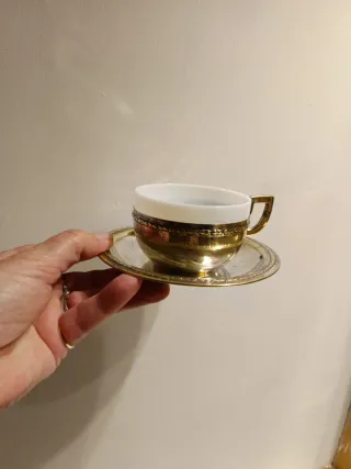 2 Tazze e piatti antichi