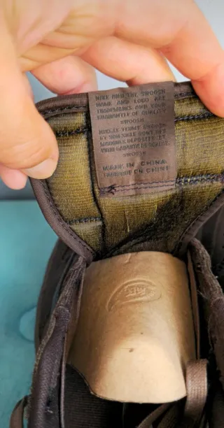 Jordan 1 Low Travis Scott velvet brown