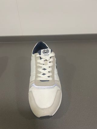 Zapatillas Yale Beige y Blanco