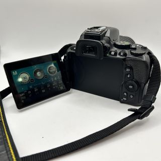 Fotocamera Nikon D5500 + Obiettivo 18-55mm + Caricatore + 3 Batterie