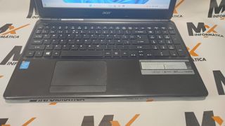 Portátil Acer 15.6 W11 8GB RAM 240GB SSD